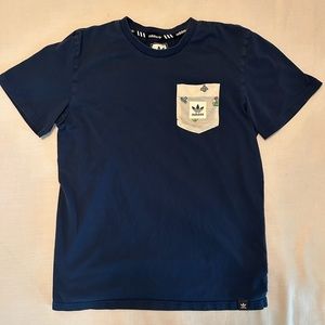 EUC MENS ADIDAS T-SHIRT